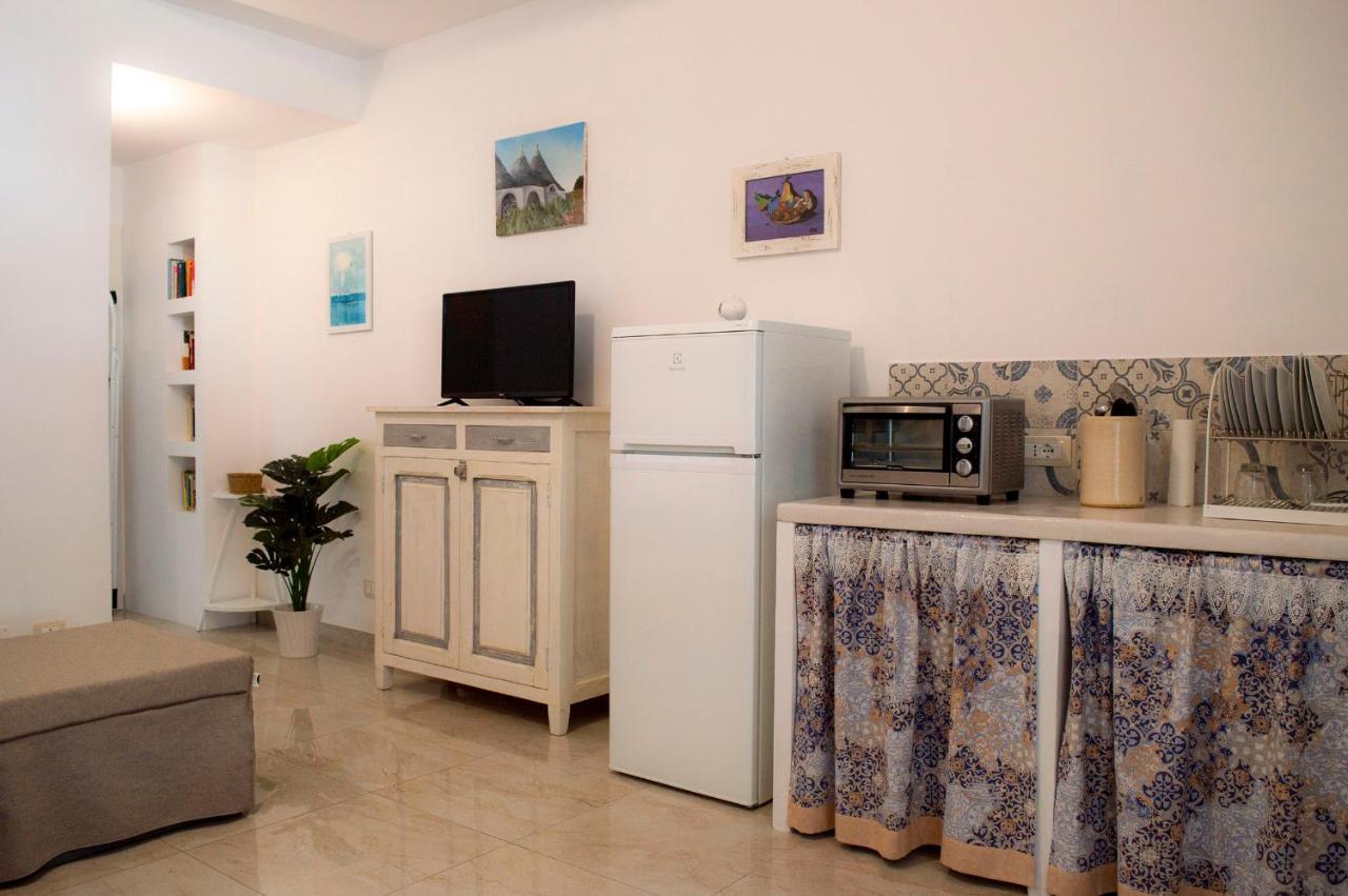 Casa Vacanze L'essenziale Martina Franca Esterno foto